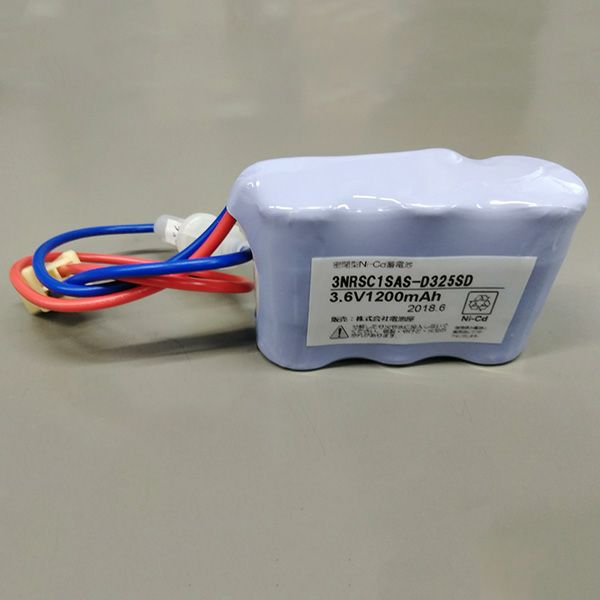 3NR-SC-1SA相当品 日立製誘導灯器具用交換電池  3.6V1200mAh(1800mAh電池使用)  ＜年度シール付き＞ コネクター付きそのまま取付できます。