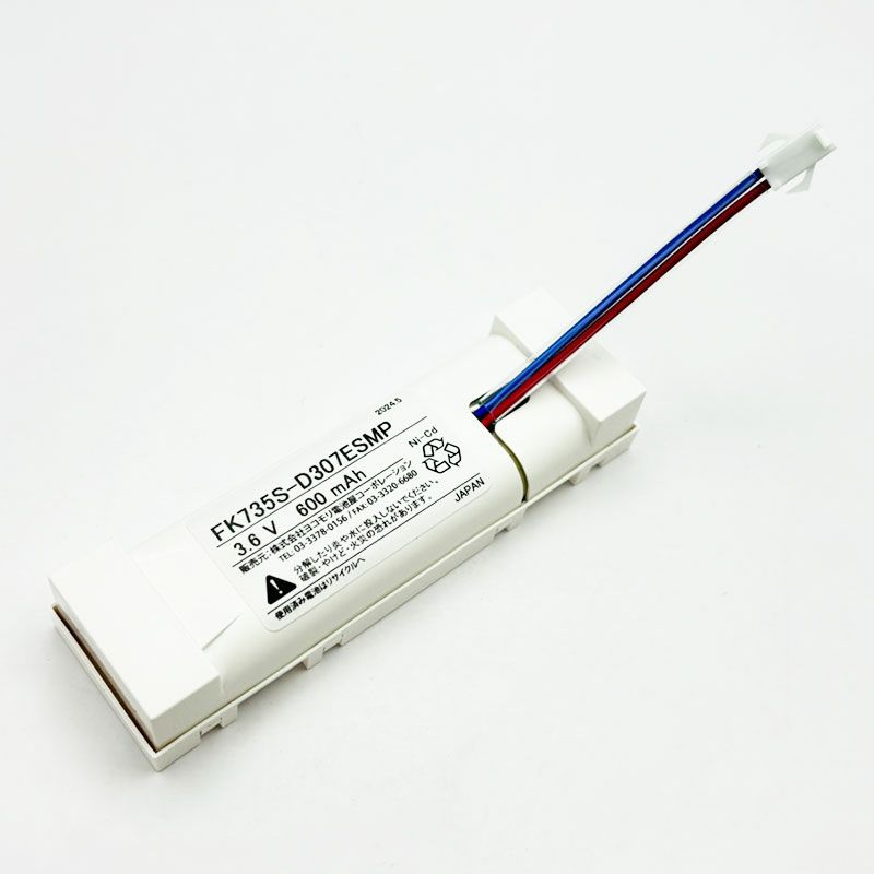 FK735相当品 誘導灯用交換電池 ＜FK122/FK123相当品同等品＞ 3.6V600mAh＜年度シール付き＞ コネクター付きそのまま取付できます。